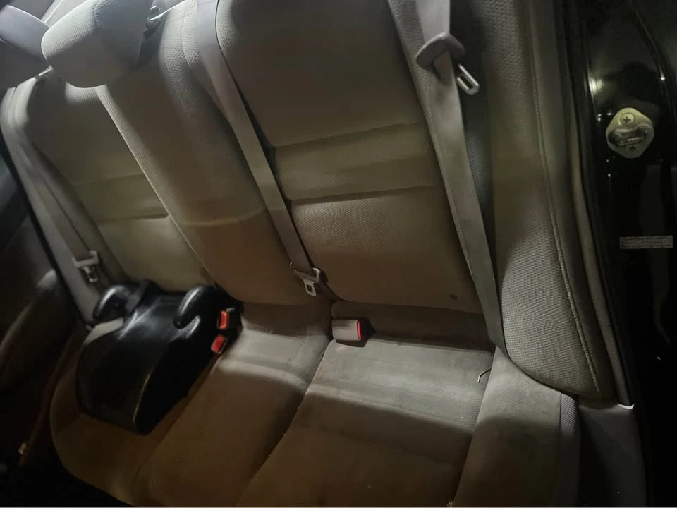 2009 Honda Civic 8th Gen - Image 8 of 10
