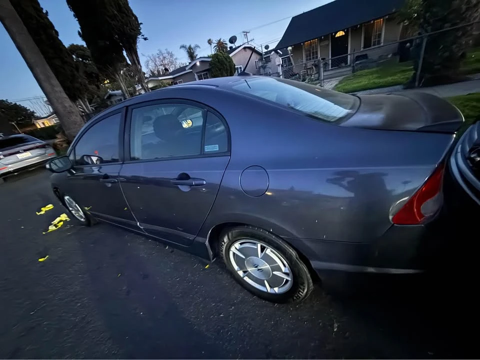 2009 Honda Civic 8th Gen - Image 2 of 8