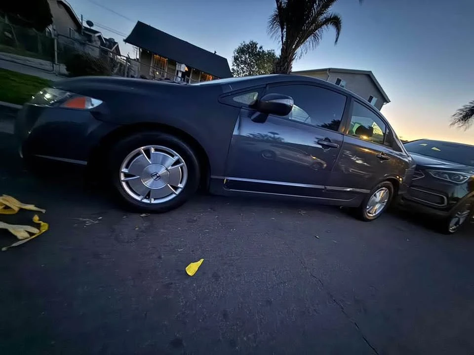 2009 Honda Civic 8th Gen - Image 4 of 8