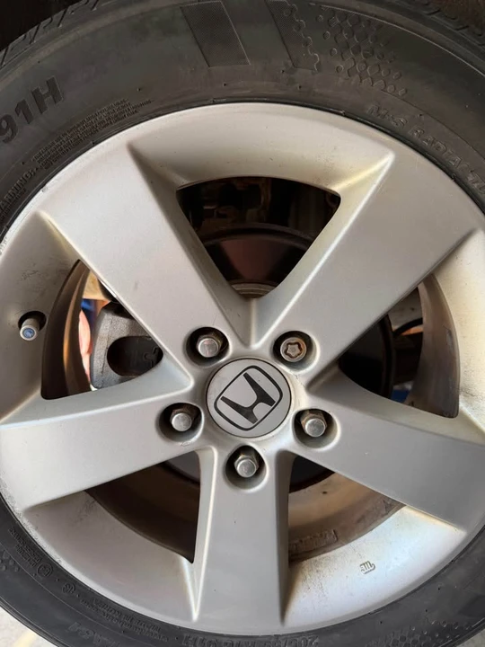 2009 Honda Civic 8th Gen - Image 11 of 16