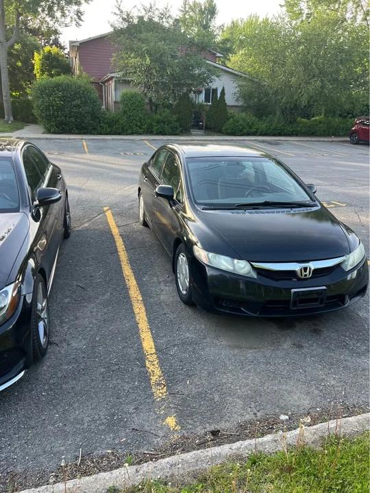 2009 Honda Civic - Image 4 of 9