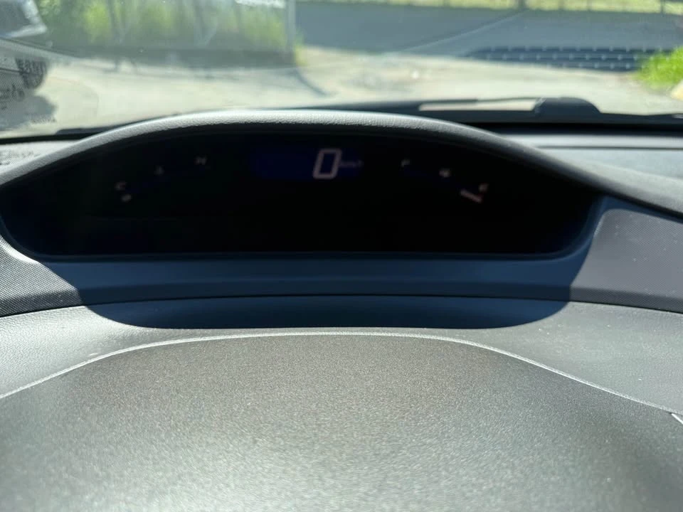 2009 Honda Civic 8th Gen - Image 12 of 18