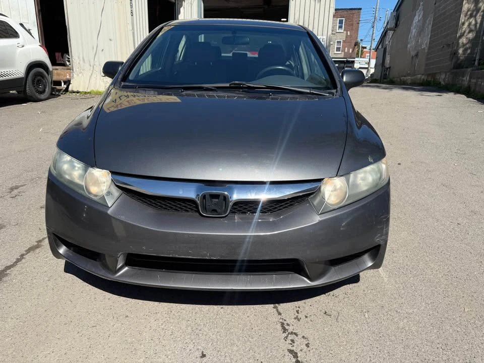 2009 Honda Civic 8th Gen - Image 2 of 18