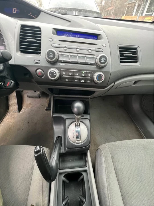 2009 Honda Civic 8th Gen - Image 6 of 10