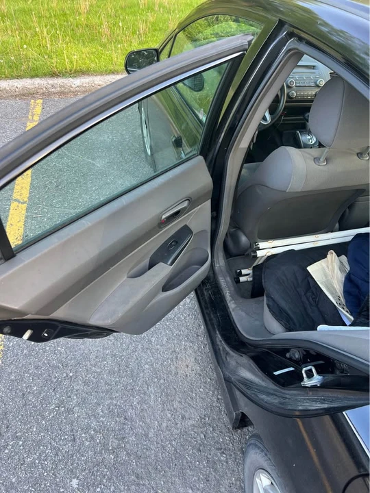 2009 Honda Civic - Image 7 of 9