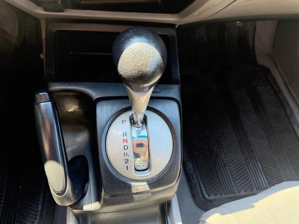 2009 Honda Civic 8th Gen - Image 16 of 18