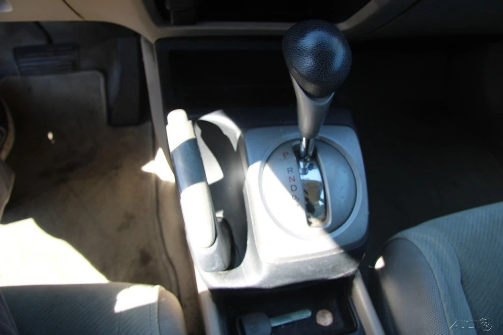 2009 Honda Civic 8th Gen - Image 17 of 21