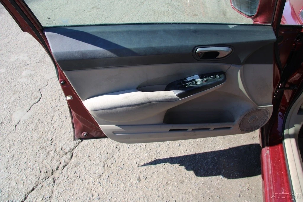 2009 Honda Civic 8th Gen - Image 11 of 21