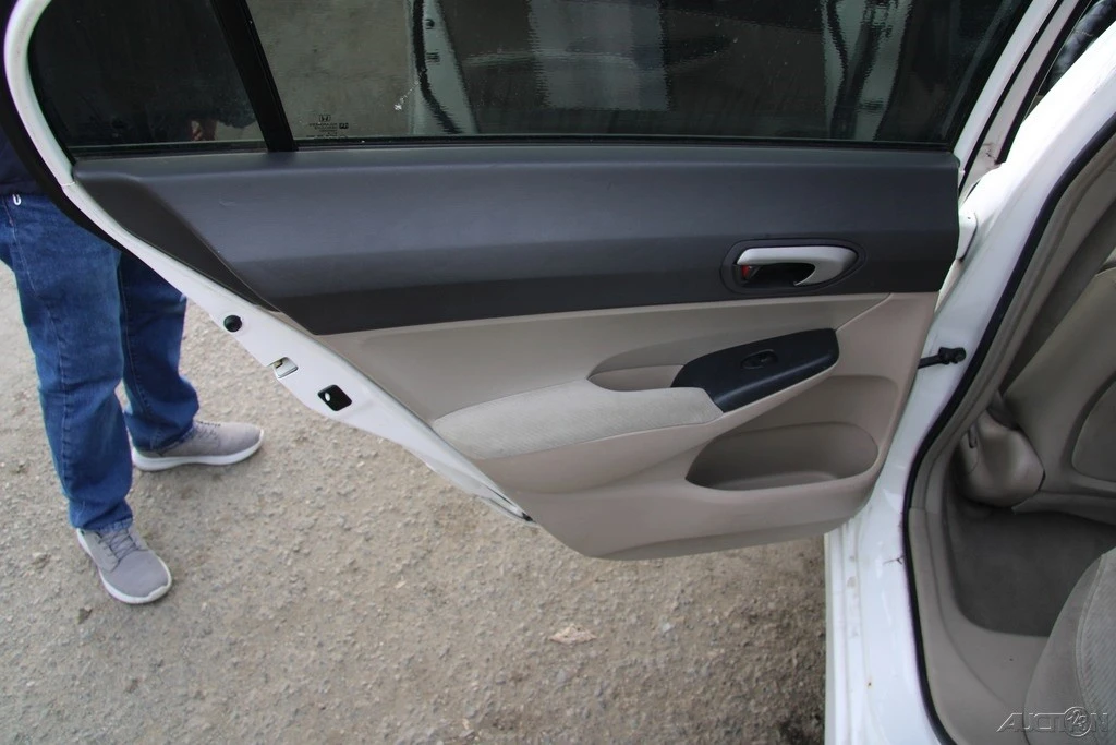 2009 Honda Civic 8th Gen - Image 17 of 21