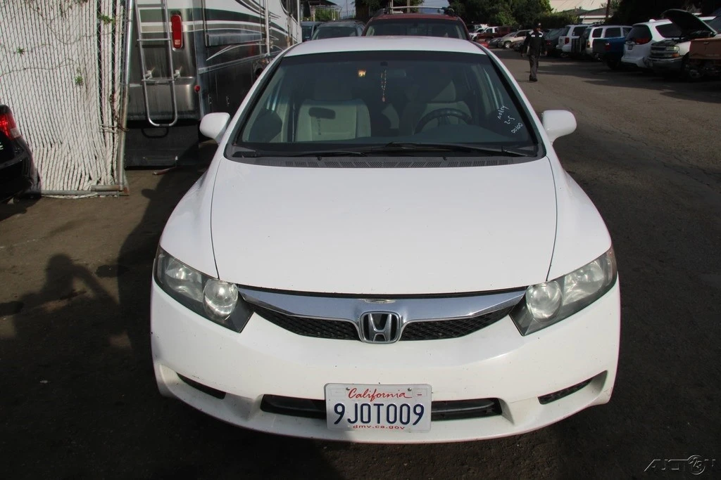2009 Honda Civic 8th Gen - Image 9 of 21