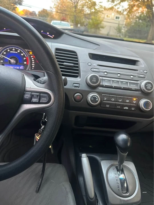 2009 Honda Civic 8th Gen - Image 8 of 10
