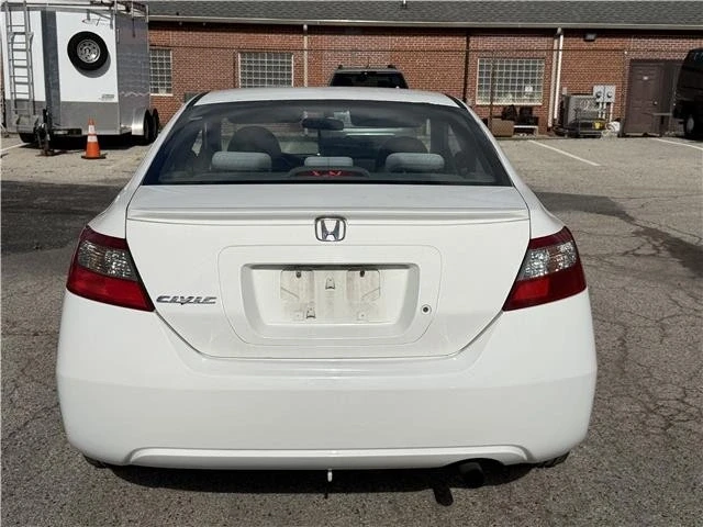 2009 Honda Civic 8th Gen - Image 9 of 21