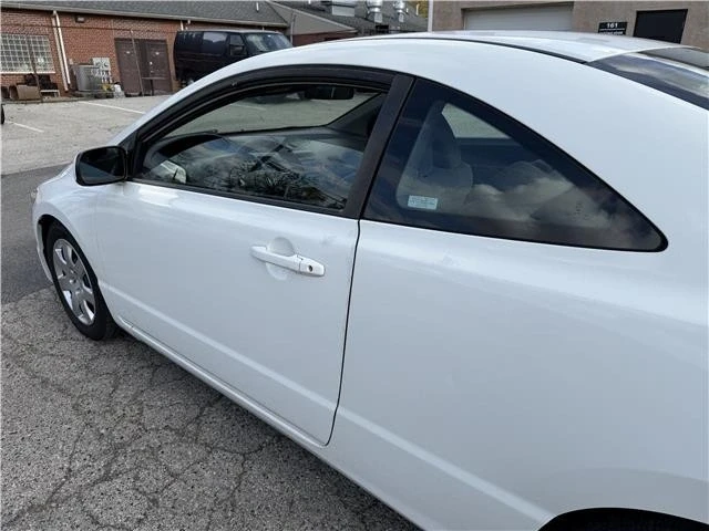 2009 Honda Civic 8th Gen - Image 15 of 21
