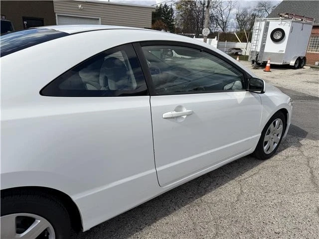 2009 Honda Civic 8th Gen - Image 12 of 21
