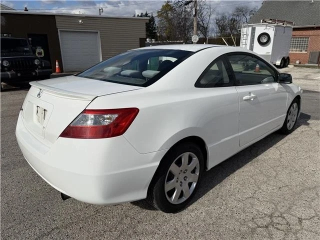 2009 Honda Civic 8th Gen - Image 10 of 21