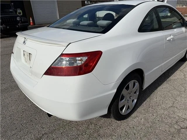 2009 Honda Civic 8th Gen - Image 11 of 21