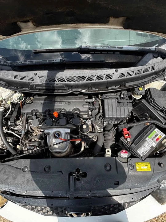 2009 Honda Civic 8th Gen - Image 2 of 9