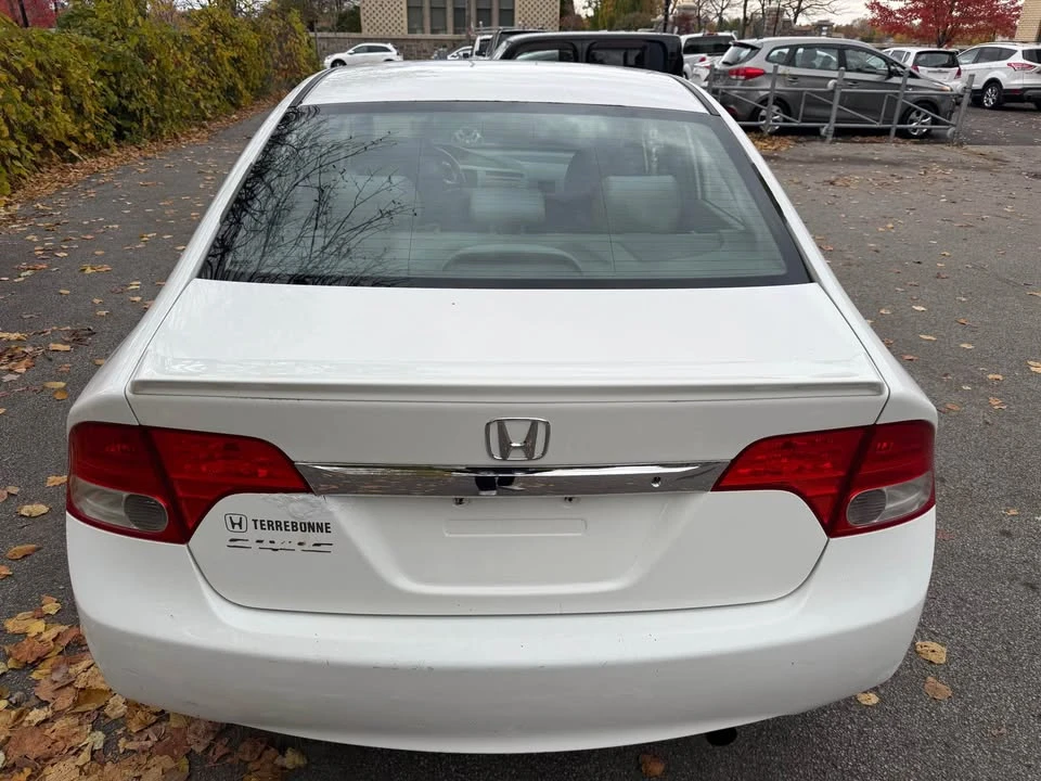 2009 Honda Civic 8th Gen - Image 6 of 19