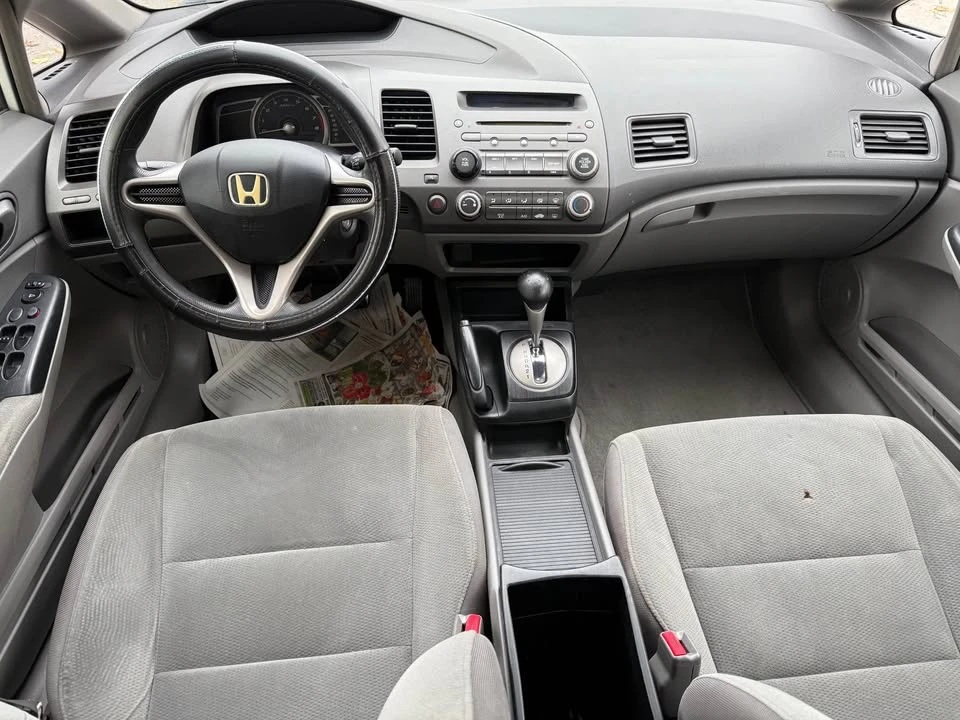 2009 Honda Civic 8th Gen - Image 10 of 19