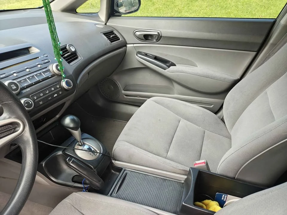 2009 Honda Civic 8th Gen - Image 10 of 20