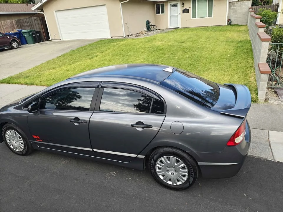 2009 Honda Civic 8th Gen - Image 2 of 20