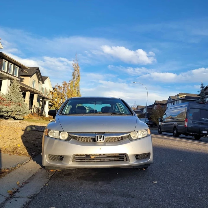 2009 Honda Civic 8th Gen - Image 2 of 7