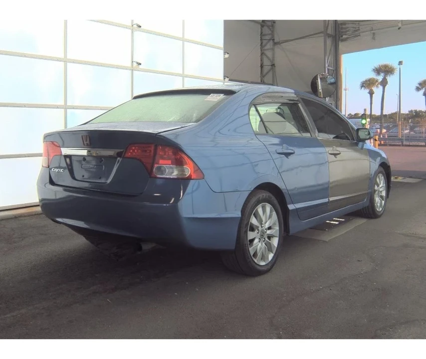 2009 Honda Civic 8th Gen - Image 2 of 12
