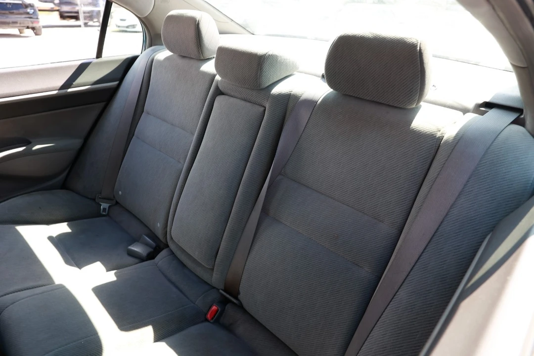 2009 Honda Civic 8th Gen - Image 8 of 12