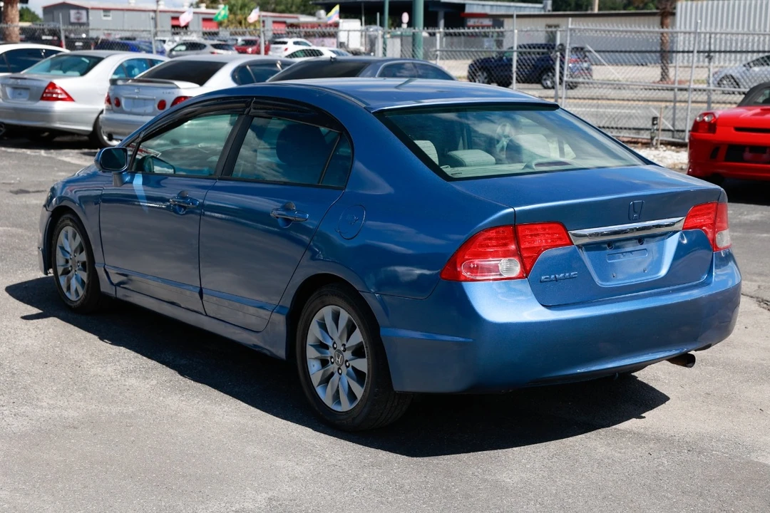 2009 Honda Civic 8th Gen - Image 5 of 12