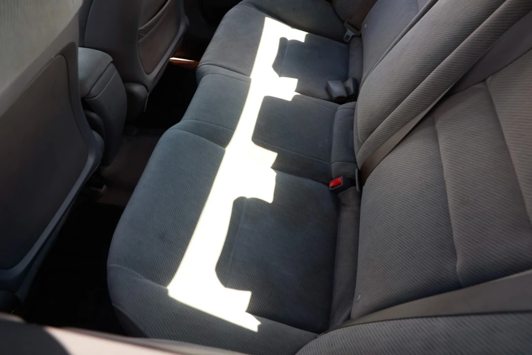 2009 Honda Civic 8th Gen - Image 10 of 12