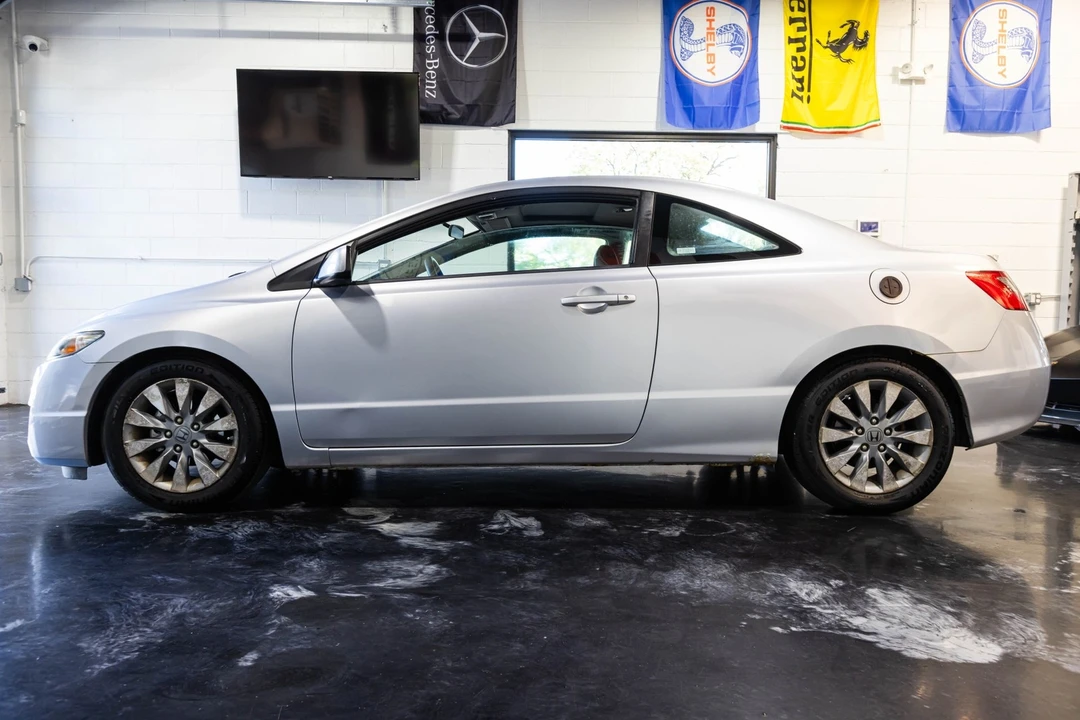 2009 Honda Civic 8th Gen - Image 3 of 12