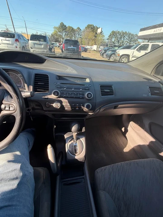 2009 Honda Civic 8th Gen - Image 7 of 9