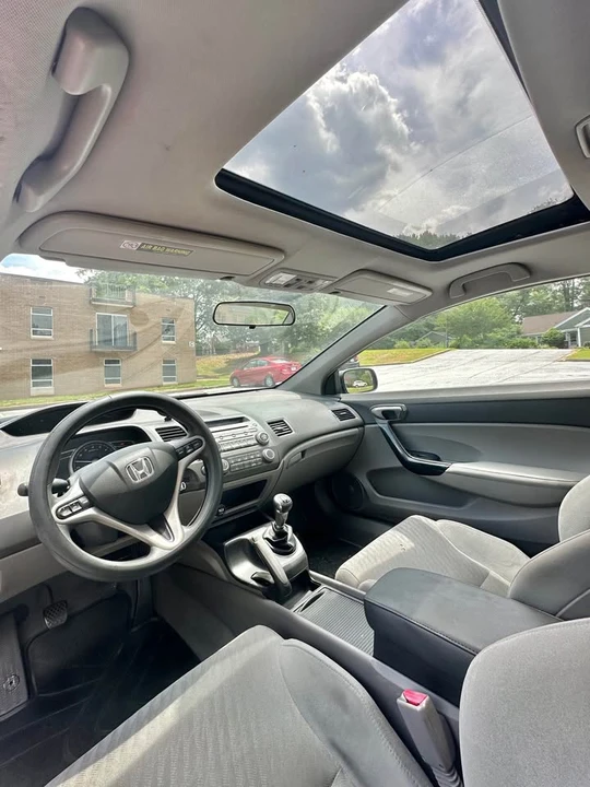 2009 Honda Civic 8th Gen - Image 3 of 9