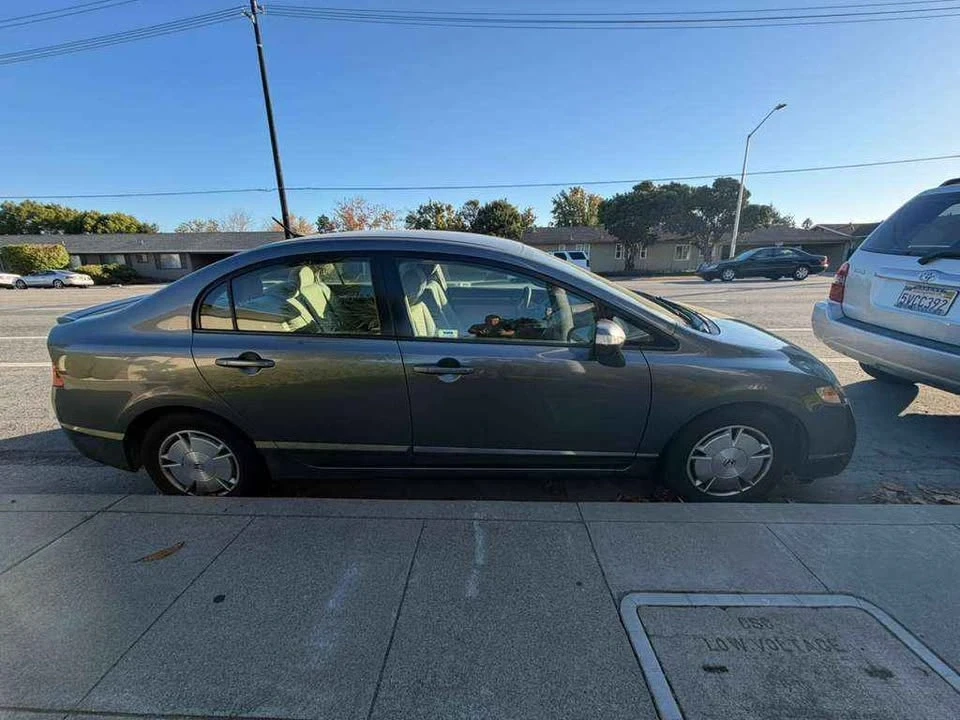 2009 Honda Civic 8th Gen - Image 3 of 8