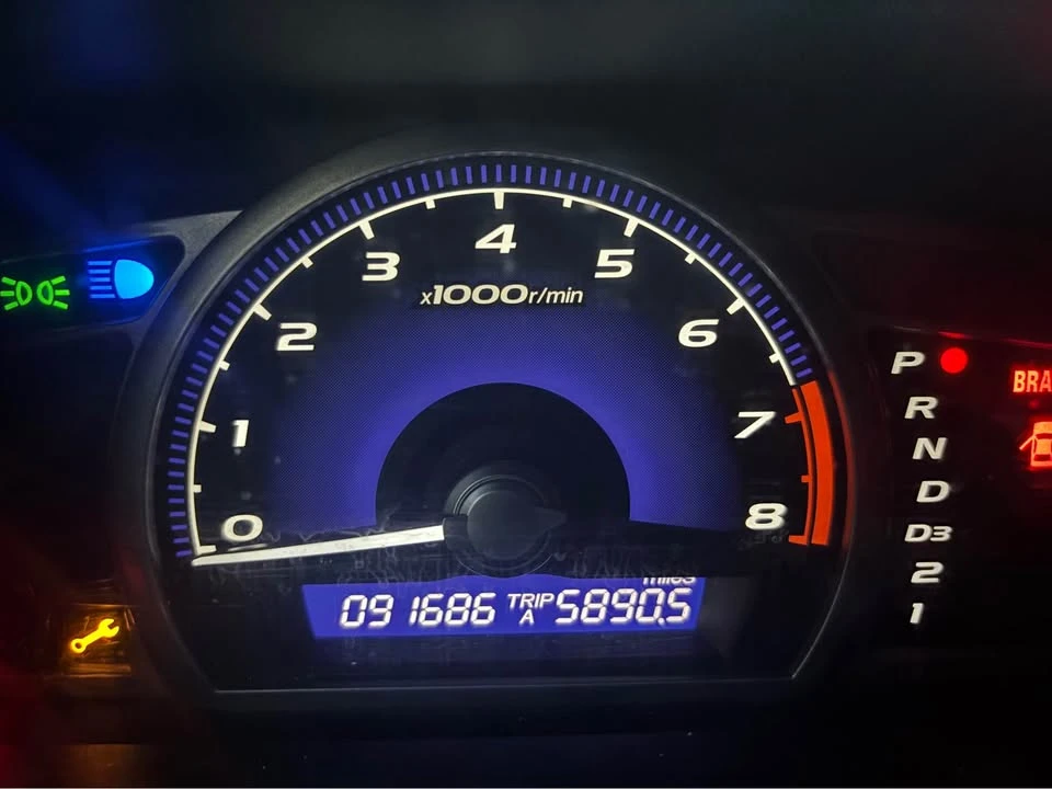 2009 Honda Civic 8th Gen - Image 8 of 13