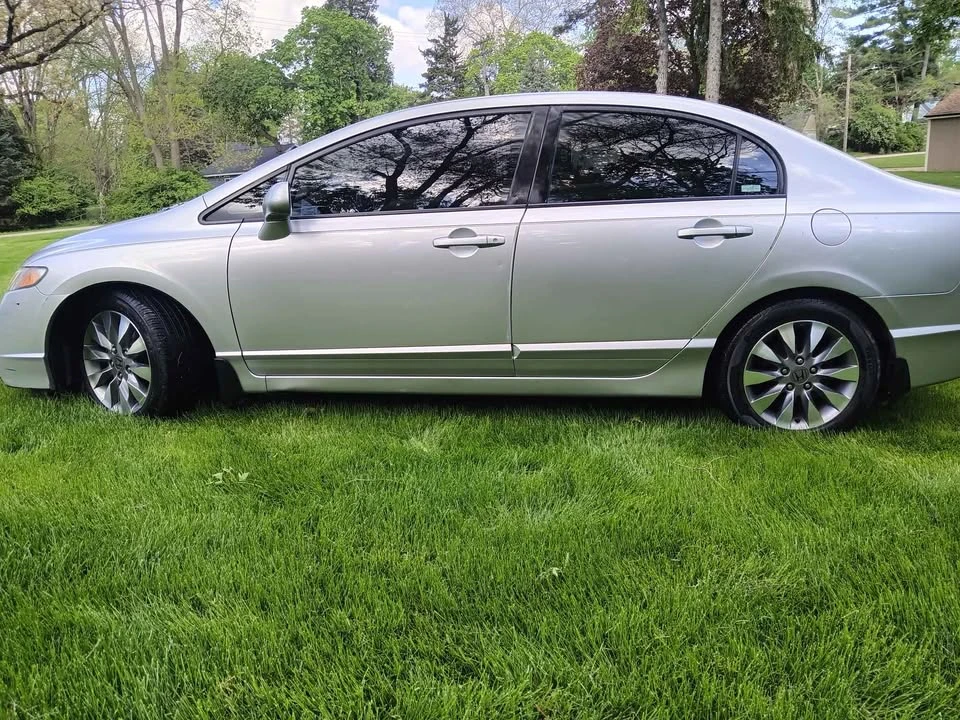 2009 Honda Civic 8th Gen - Image 7 of 15