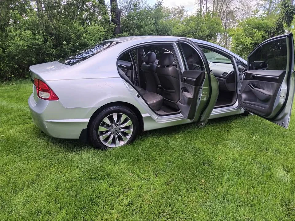 2009 Honda Civic 8th Gen - Image 12 of 15
