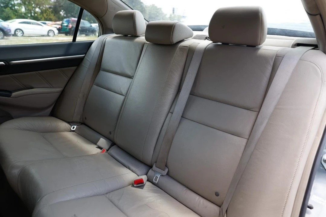 2009 Honda Civic 8th Gen - Image 8 of 31