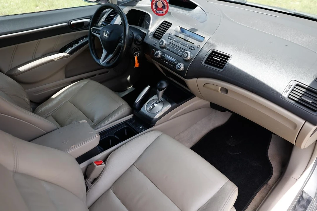 2009 Honda Civic 8th Gen - Image 16 of 31