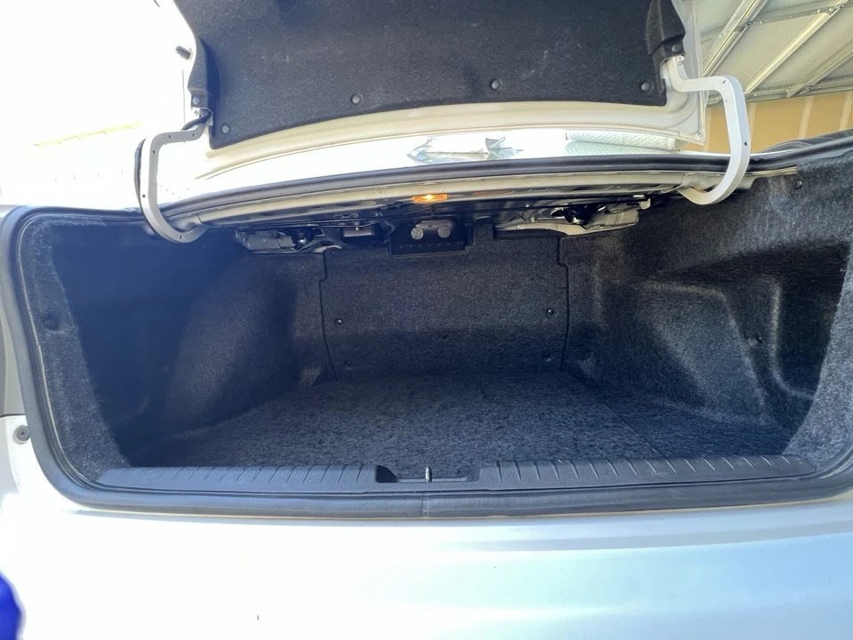 2009 Honda Civic 8th Gen - Image 18 of 19
