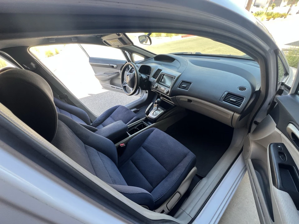 2009 Honda Civic 8th Gen - Image 4 of 19