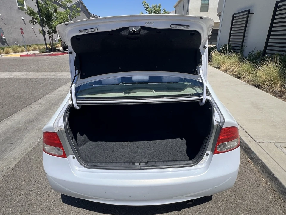 2009 Honda Civic 8th Gen - Image 13 of 19