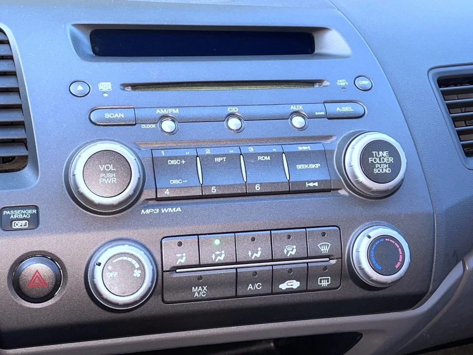 2009 Honda Civic 8th Gen - Image 24 of 31
