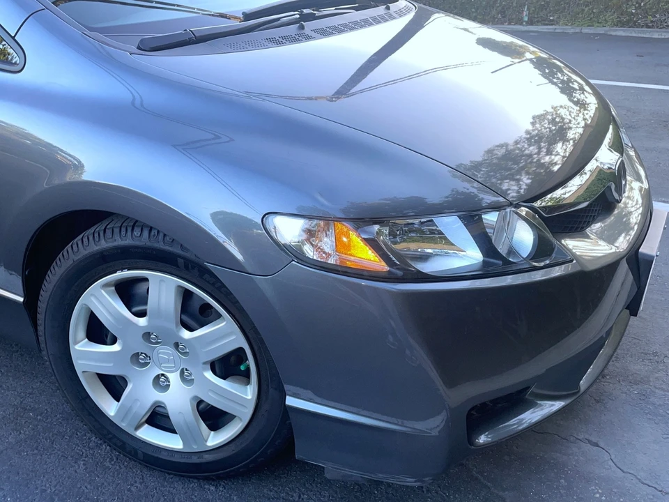 2009 Honda Civic 8th Gen - Image 9 of 31