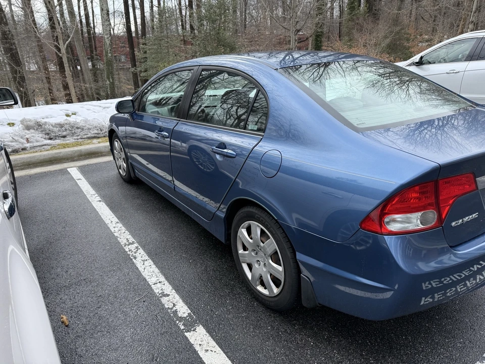 2009 Honda Civic 8th Gen - Image 5 of 5