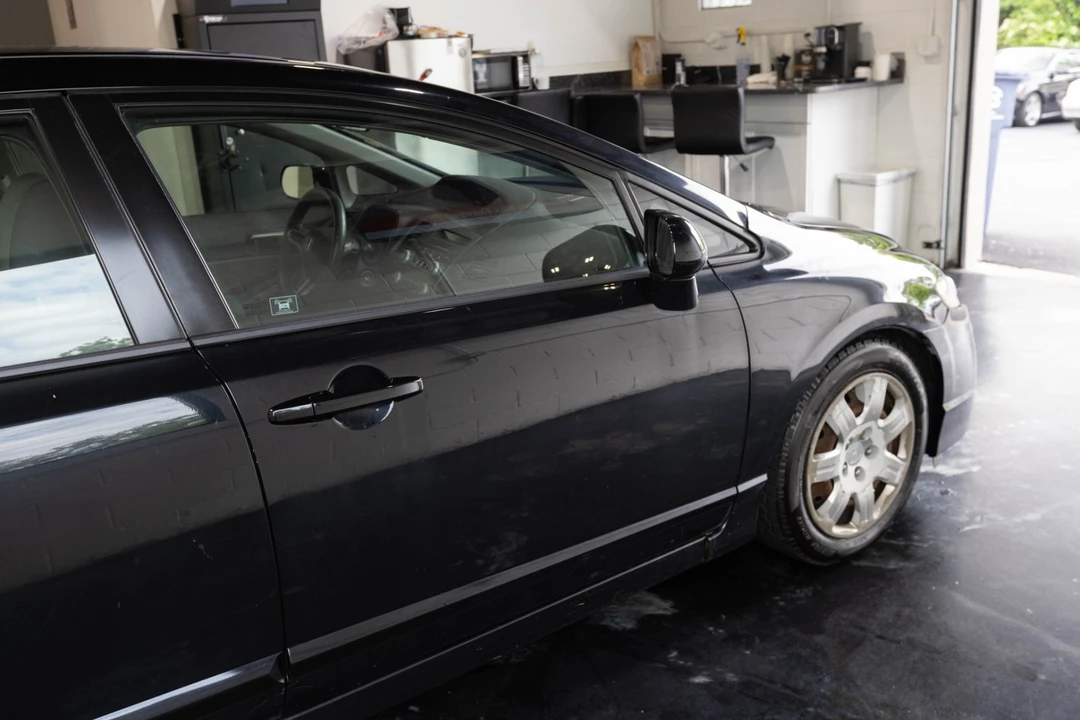2009 Honda Civic 8th Gen - Image 13 of 31