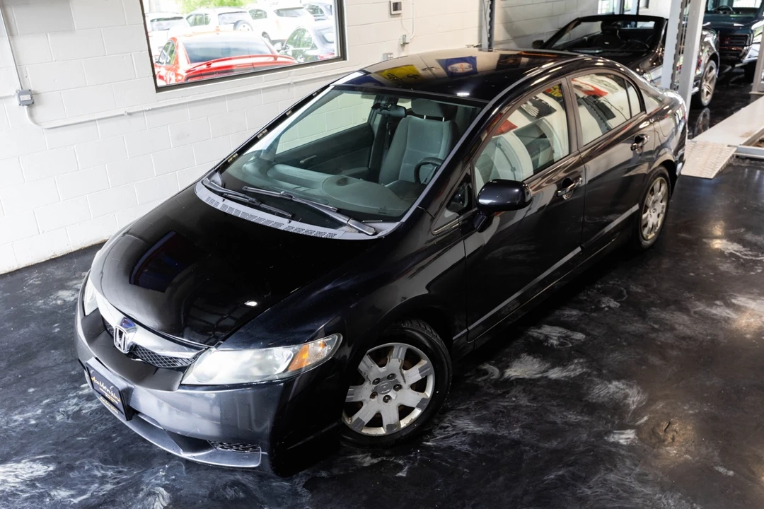 2009 Honda Civic 8th Gen - Image 2 of 31