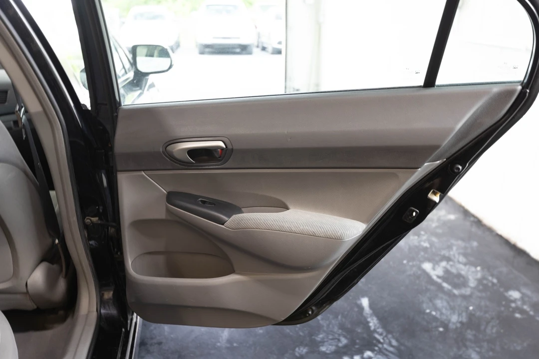2009 Honda Civic 8th Gen - Image 26 of 31