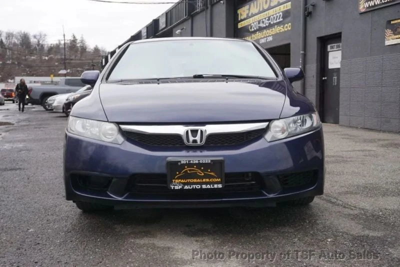 2009 Honda Civic 8th Gen - Image 2 of 12