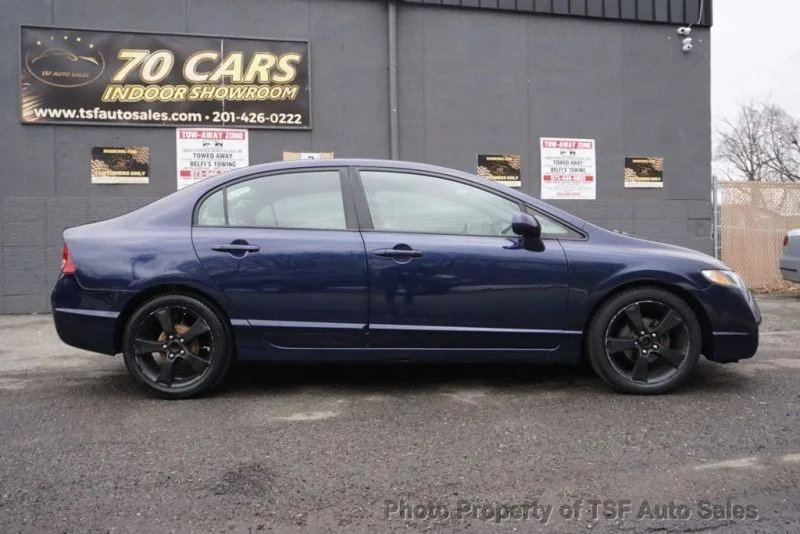 2009 Honda Civic 8th Gen - Image 8 of 12